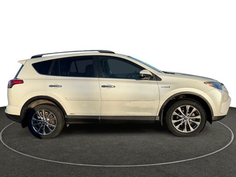 Used 2016 Toyota RAV4 Limited image 7