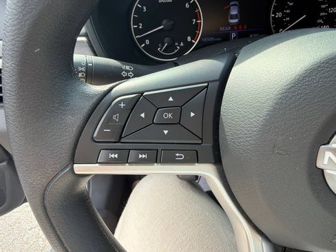 Used 2026 Nissan Altima 2.5 SV FWD image 17