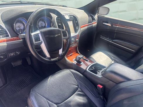 Used 2014 Chrysler 300 RWD image 11