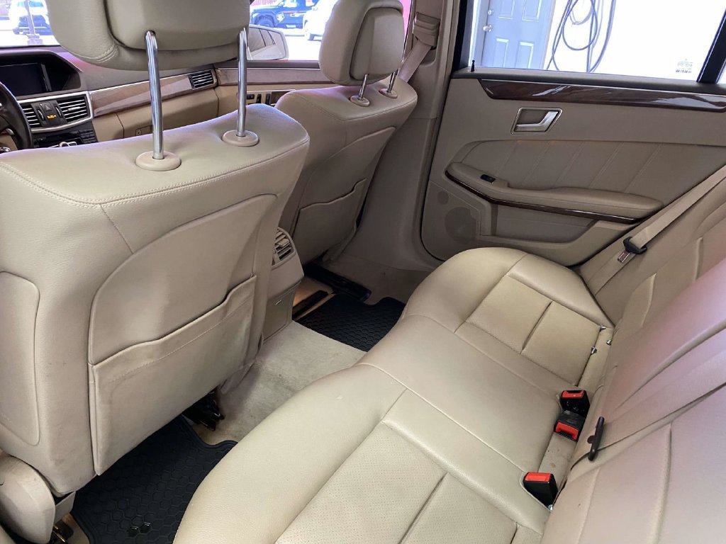 Used 2012 Mercedes-Benz E 350 4MATIC Sedan image 14