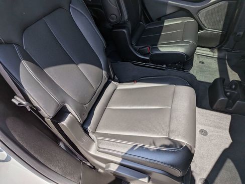 Used 2025 Jeep Grand Cherokee L Limited w/ Luxury Tech Group II image 28