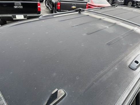 Used 2014 Chevrolet Suburban LT image 27