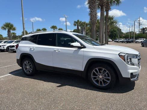 Used 2023 GMC Terrain SLT FWD image 9
