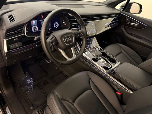 Certified 2025 Audi Q7 2.0T Premium Plus w/ Premium Plus Package AWD/4WD image 4