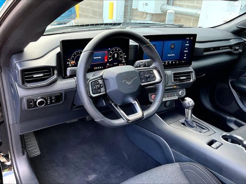 Used 2025 Ford Mustang Coupe image 16