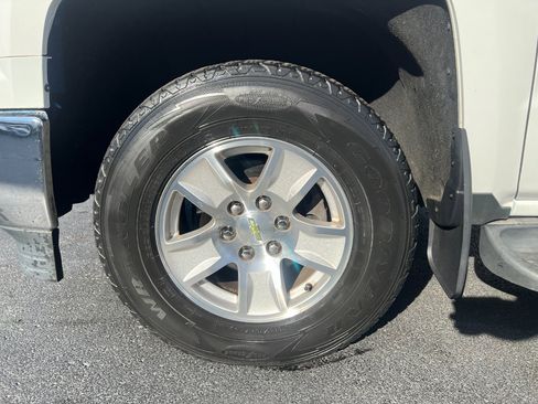 Used 2015 Chevrolet Silverado 1500 LT w/ LT Convenience Package image 10