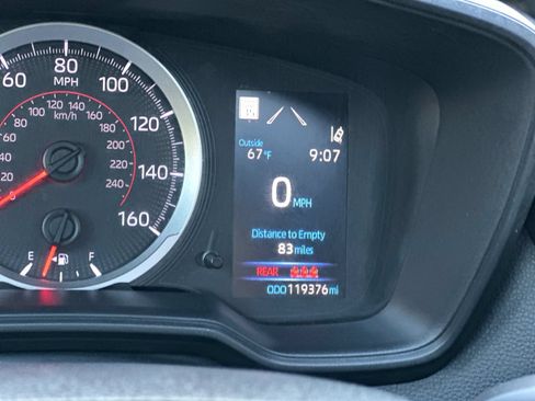 Used 2020 Toyota Corolla SE FWD image 23