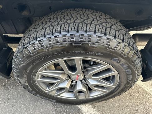 Used 2020 GMC Sierra 1500 AT4 image 27