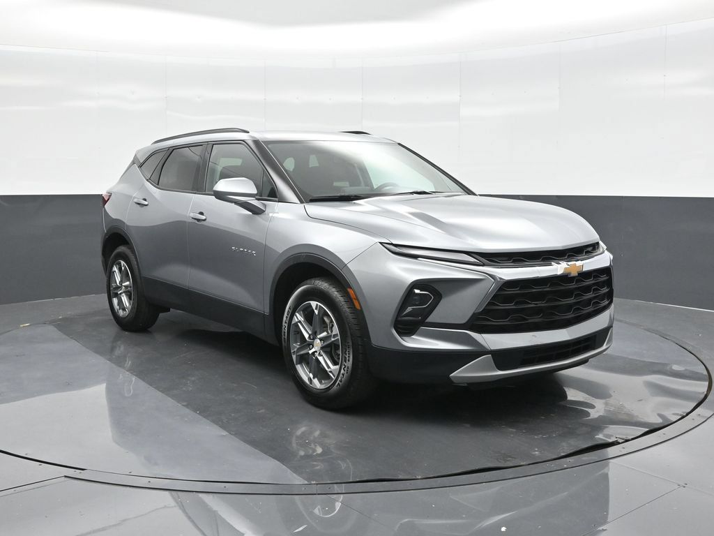 Used 2024 Chevrolet Blazer LT w/ Convenience Package FWD image 22