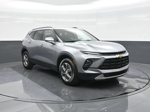 Used 2024 Chevrolet Blazer LT w/ Convenience Package FWD image 22