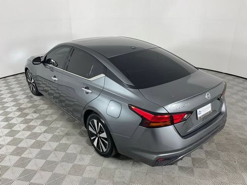 Used 2020 Nissan Altima 2.5 SL FWD image 5
