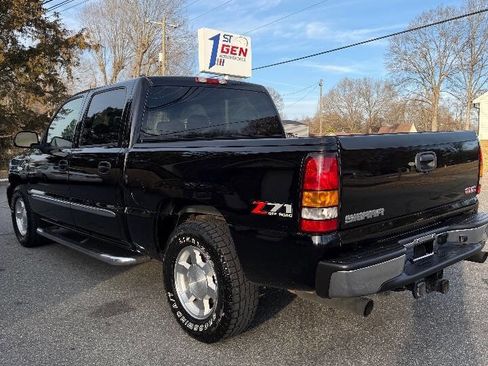 Used 2005 GMC Sierra 1500 SLT w/ Light Duty Power Package image 4