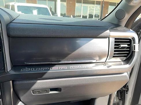 New 2025 Ford F450 Lariat image 18