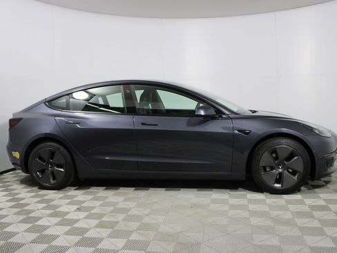 Used 2021 Tesla Model 3 Standard Range Plus image 30