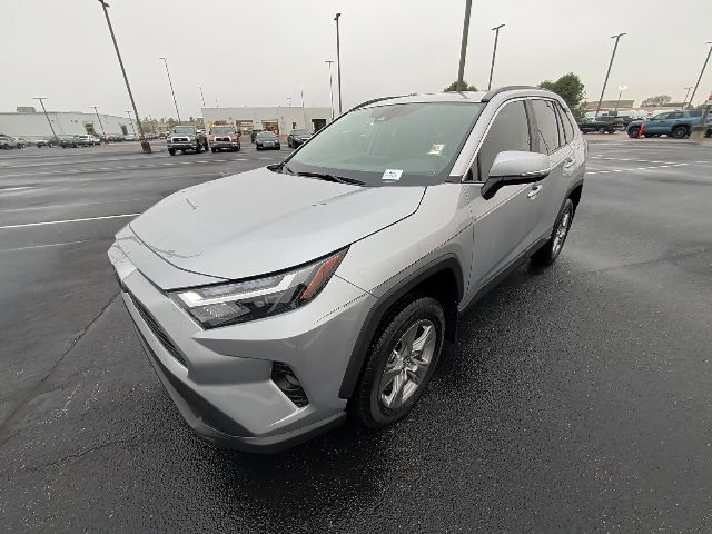 Used 2025 Toyota RAV4 XLE w/ Convenience Package FWD image 14