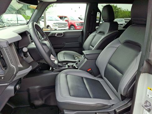 Used 2024 Ford Bronco Big Bend AWD/4WD image 16