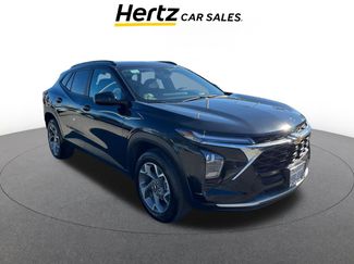 Used 2025 Chevrolet Trax LT video 1