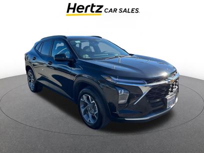 Used 2025 Chevrolet Trax LT