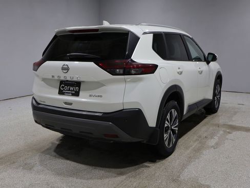 Used 2023 Nissan Rogue SV w/ SV Premium Package AWD/4WD image 14