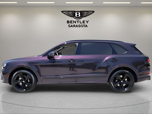 Used 2023 Bentley Bentayga Extended Wheelbase AWD/4WD image 5