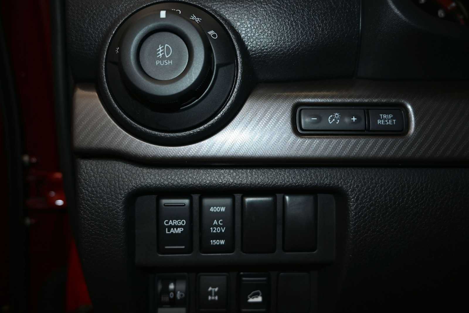 Used 2024 Nissan Titan PRO-4X w/ Pro-4x Convenience Package AWD/4WD image 16