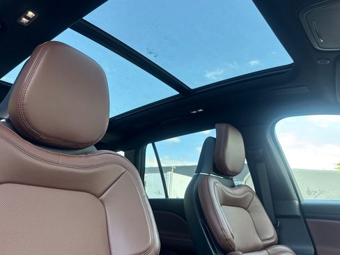 New 2026 Lincoln Aviator Reserve AWD/4WD image 15