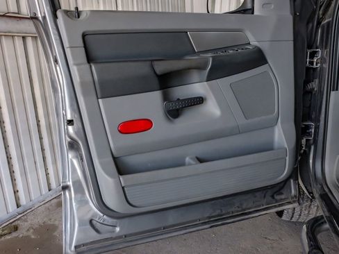 Used 2008 Dodge Ram 1500 Truck SLT image 41