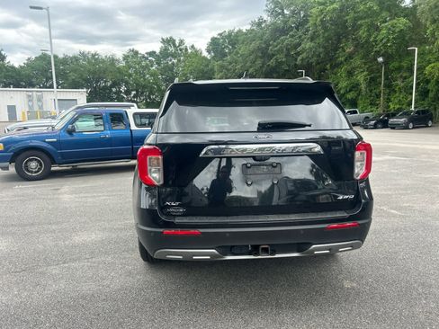 Used 2021 Ford Explorer XLT w/ Equipment Group 202A AWD/4WD image 3