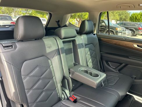 New 2026 Volkswagen Atlas SE FWD image 50