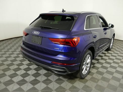 New 2025 Audi Q3 2.0T Premium image 3