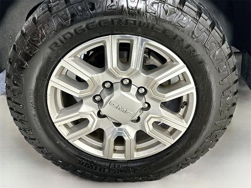 Used 2020 GMC Sierra 2500 SLT w/ SLT Premium Plus Package image 31