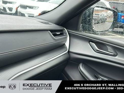 Used 2024 Jeep Grand Cherokee Altitude image 20