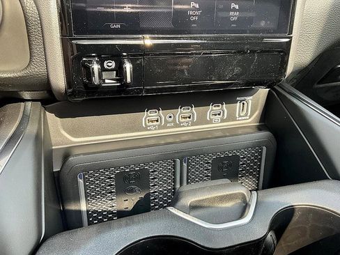 New 2026 RAM 1500 Laramie w/ Night Edition image 28