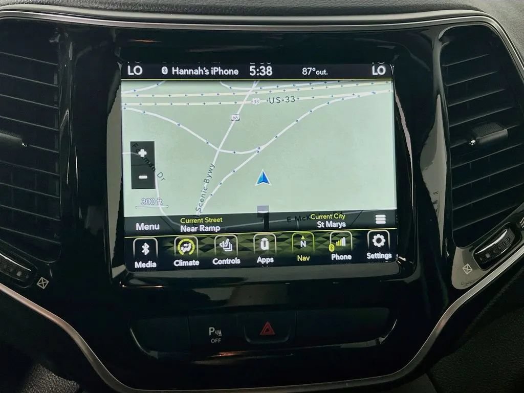 Used 2020 Jeep Cherokee Limited FWD image 14