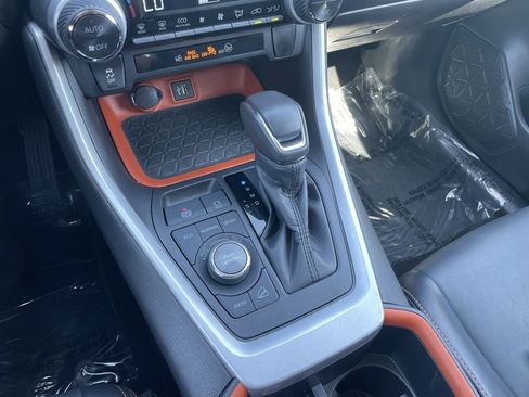 Used 2024 Toyota RAV4 Adventure image 13