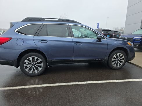 Used 2015 Subaru Outback 3.6R Limited image 10