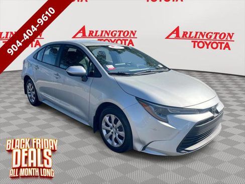 Certified 2025 Toyota Corolla LE image 1