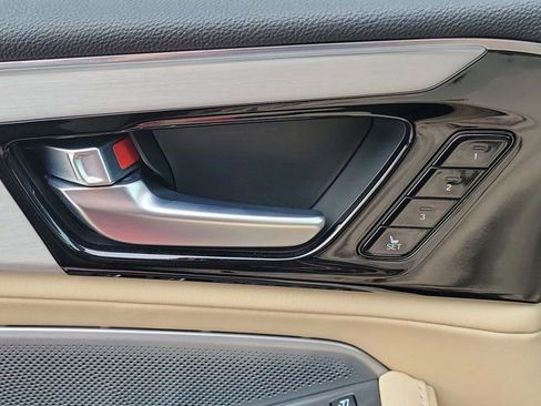 Used 2025 Acura MDX FWD w/ Technology Package image 17