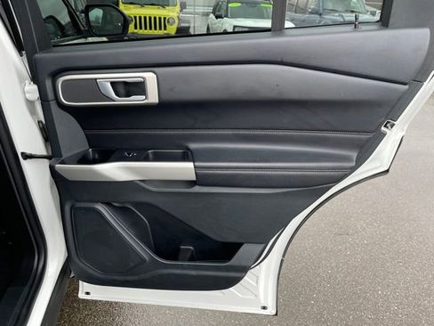 Used 2023 Ford Explorer XLT w/ Equipment Group 202A image 36
