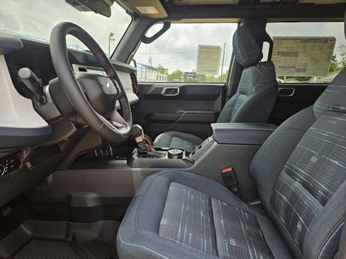 New 2026 Ford Bronco Heritage Edition AWD/4WD image 15