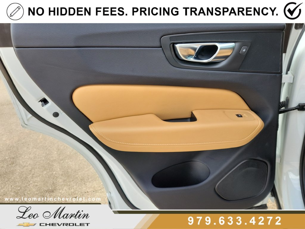 Used 2022 Volvo XC60 B5 Inscription w/ Advanced Package FWD image 14