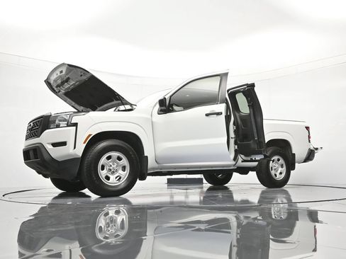 Used 2022 Nissan Frontier S RWD image 46