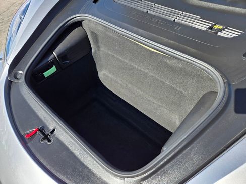 Used 2017 Porsche 718 Boxster S image 19