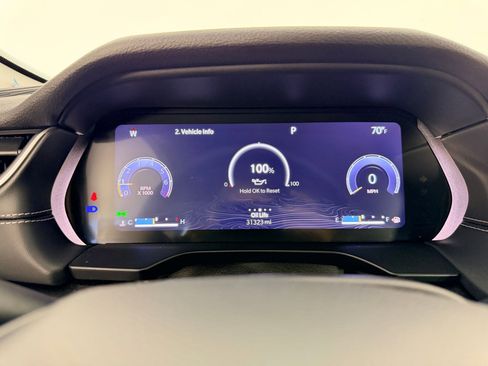 Used 2023 Jeep Grand Cherokee Laredo AWD/4WD image 16