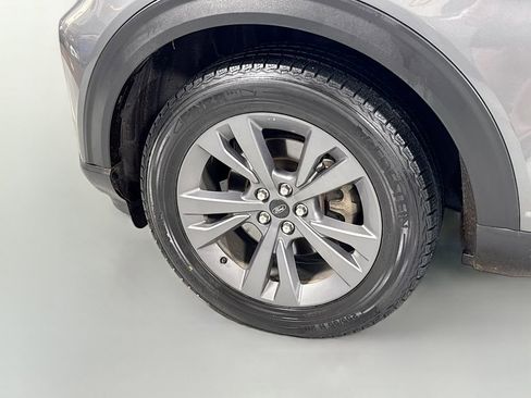 Used 2023 Ford Explorer XLT w/ Equipment Group 202A image 11