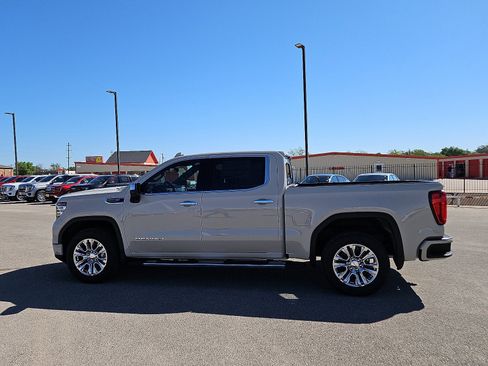 New 2026 GMC Sierra 1500 Denali image 2