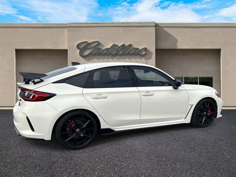 Used 2025 Honda Civic Type R image 3