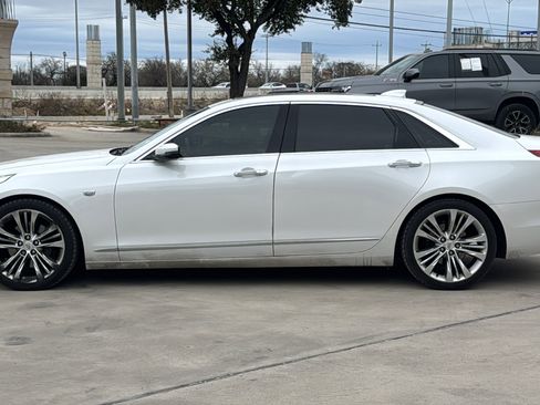 Used 2016 Cadillac CT6 Luxury w/ Active Chassis Package image 4