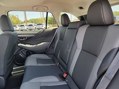 Certified 2025 Subaru Outback Onyx Edition AWD/4WD image 11