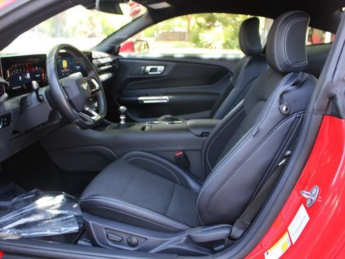 Used 2024 Ford Mustang GT RWD image 8